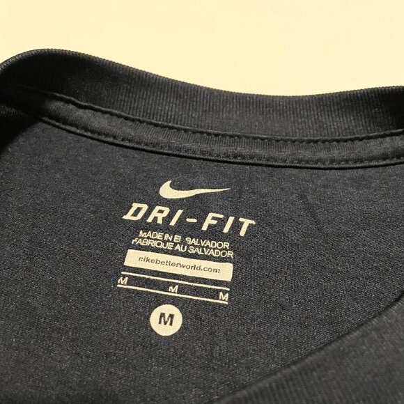 Nike Dri Fit Long Sleeve Shirt Boys Size Medium - Picture 4 of 15